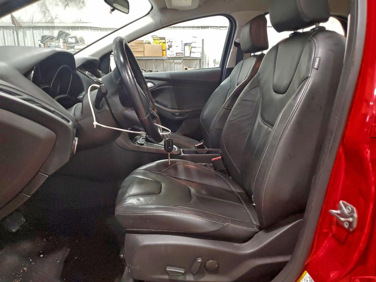 2015 FORD FOCUS SE photo 7