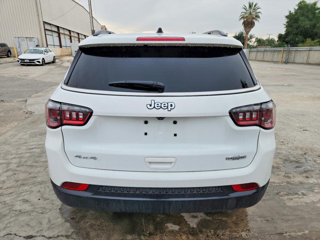 2024 JEEP COMPASS LATITUDE photo 6