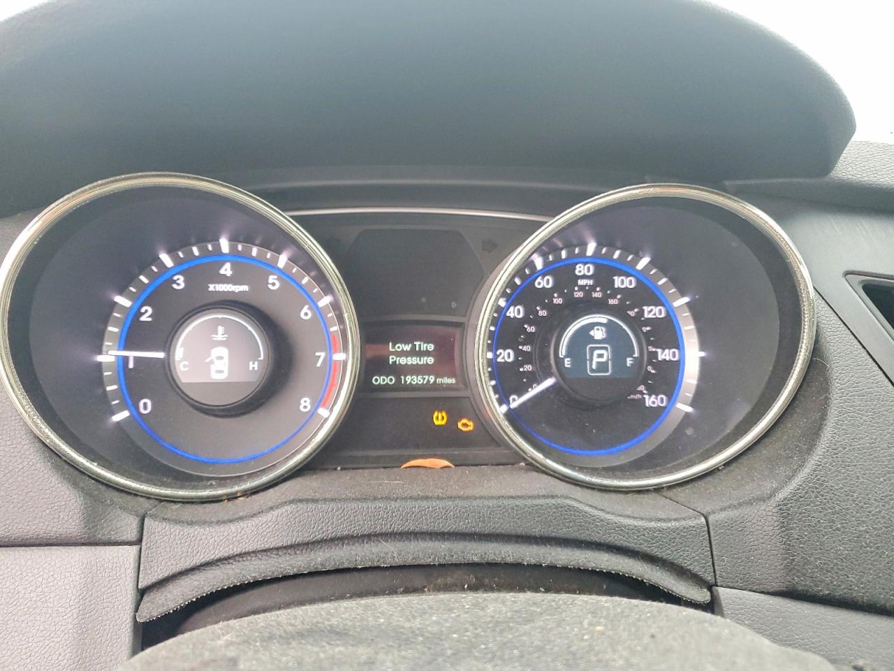 2011 HYUNDAI SONATA GLS photo 9