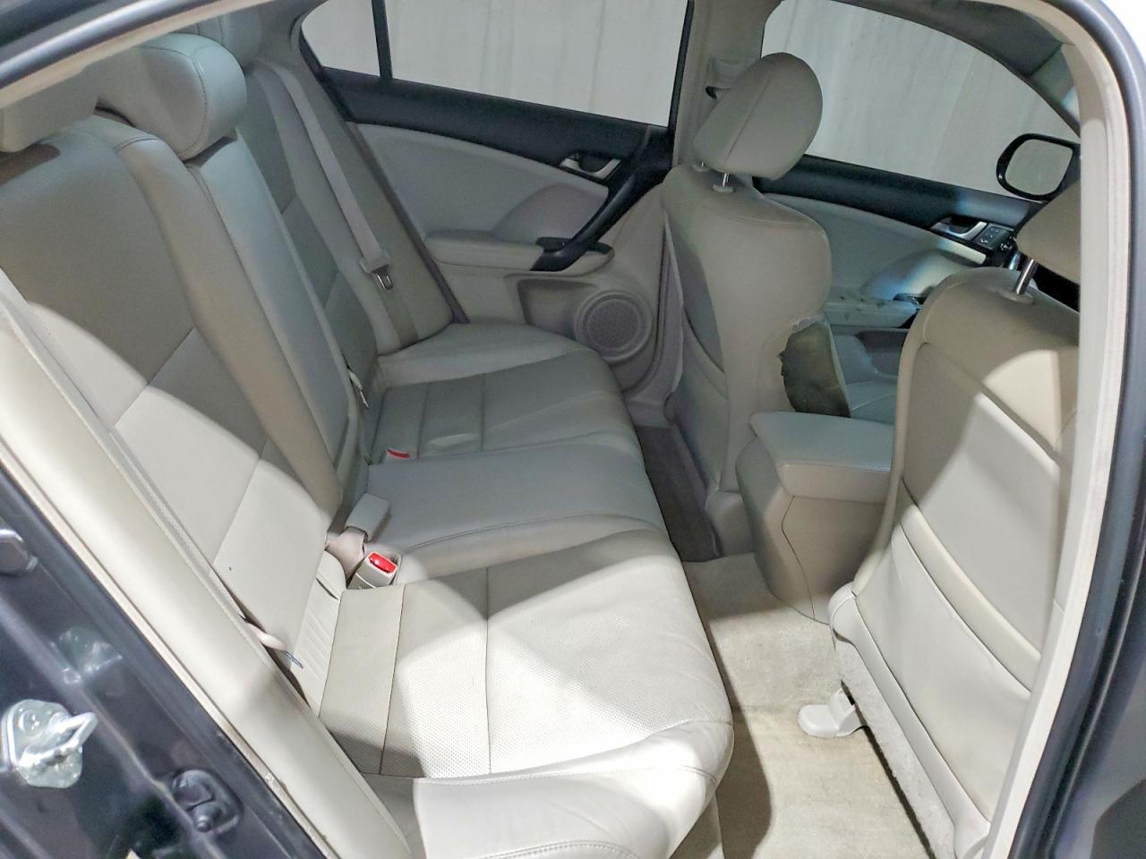 2010 ACURA TSX photo 10