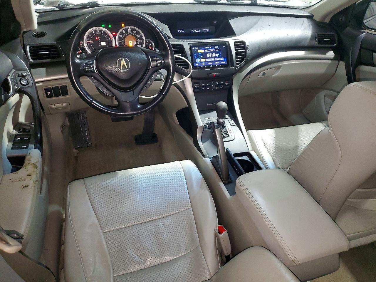 2010 ACURA TSX photo 8