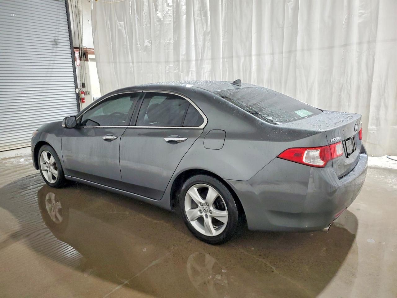 2010 ACURA TSX photo 2