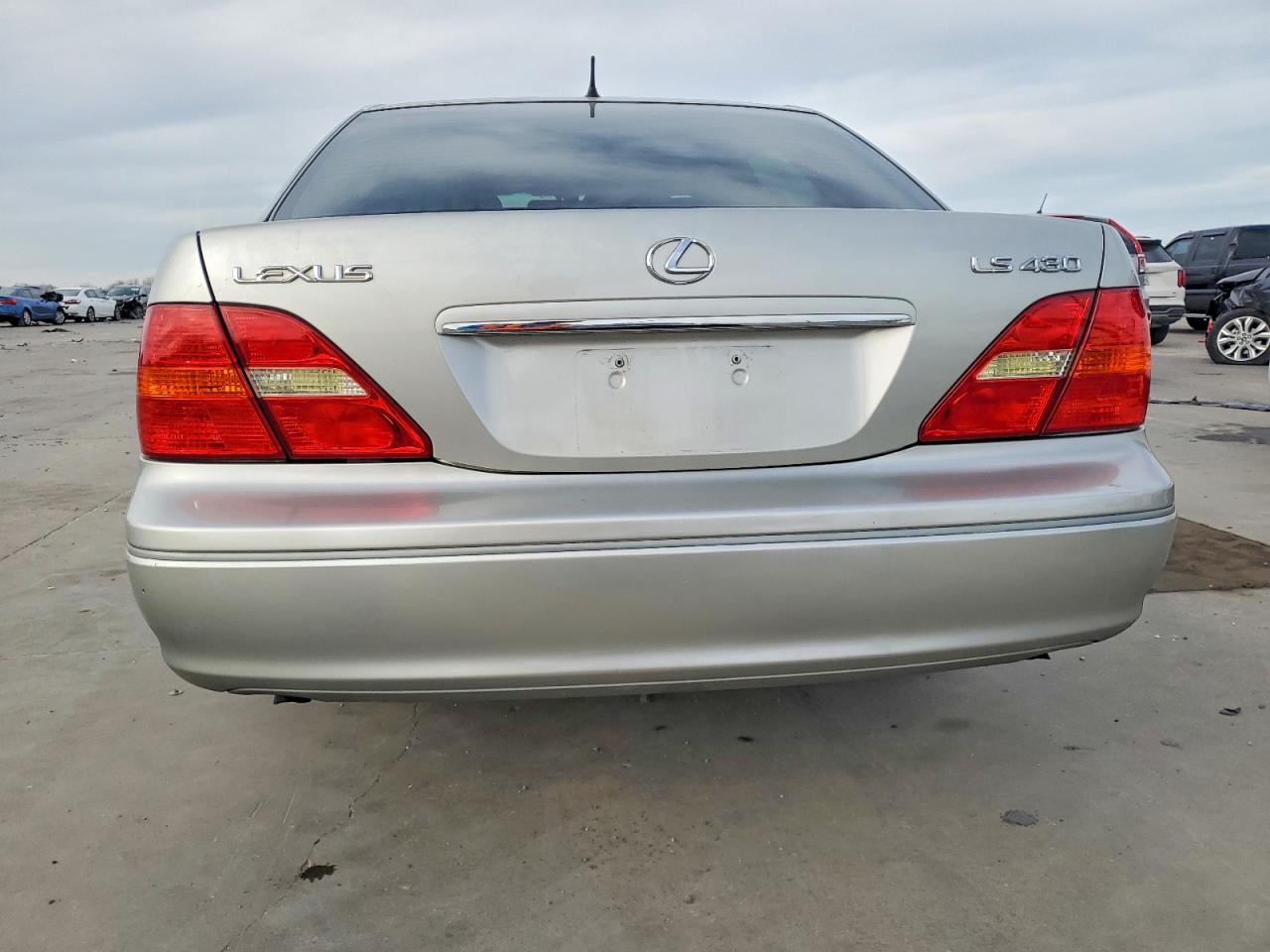 2002 LEXUS LS 430 photo 6