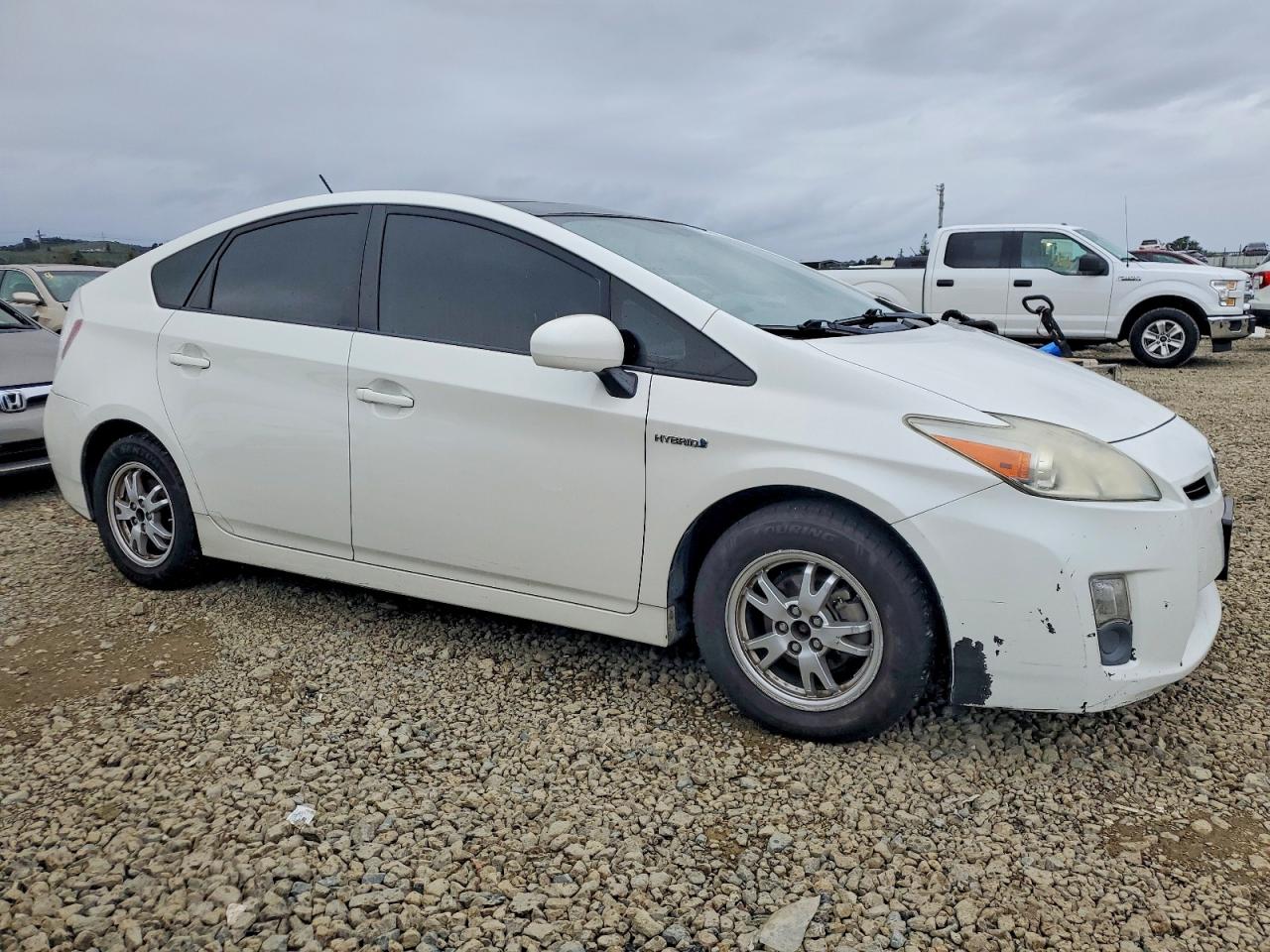 2011 TOYOTA PRIUS photo 4