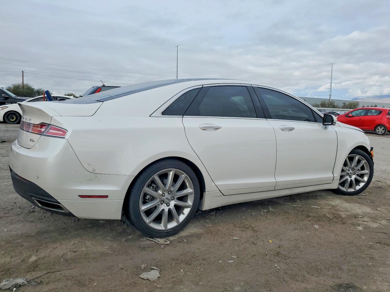 2016 LINCOLN MKZ HYBRID photo 3