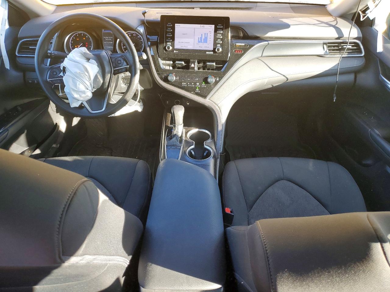 2023 TOYOTA CAMRY LE photo 8