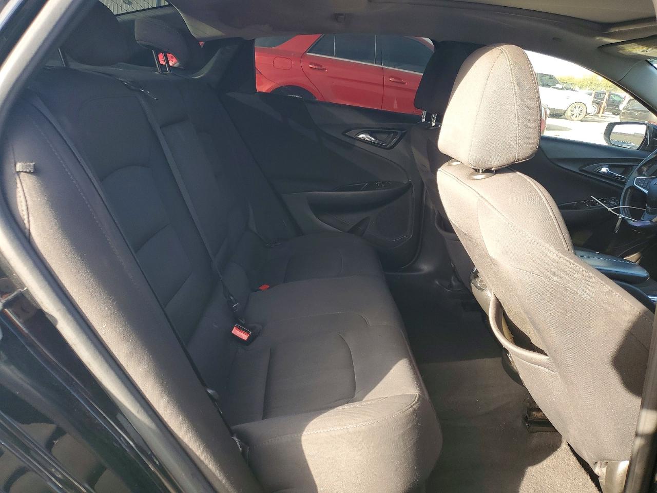 2018 CHEVROLET MALIBU LT photo 10