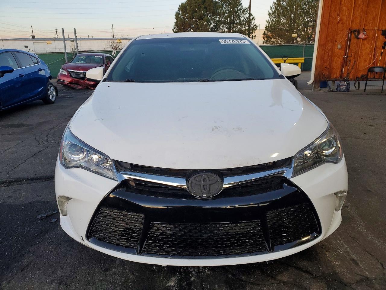 2015 TOYOTA CAMRY LE photo 5