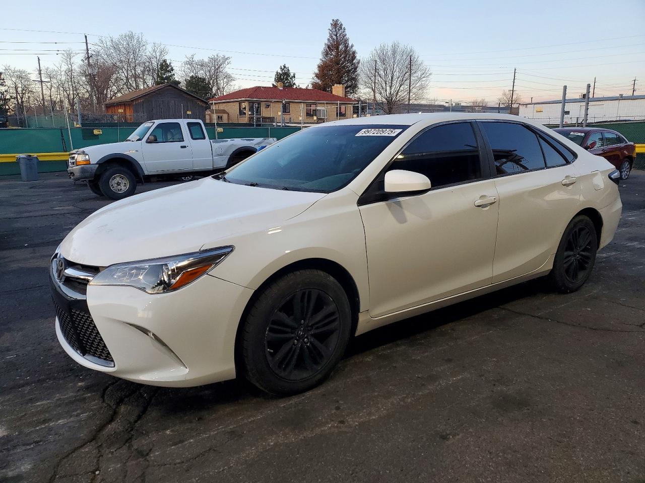 2015 TOYOTA CAMRY