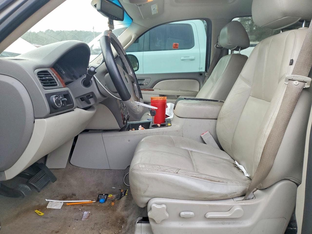 2012 CHEVROLET SUBURBAN C1500 LT photo 7