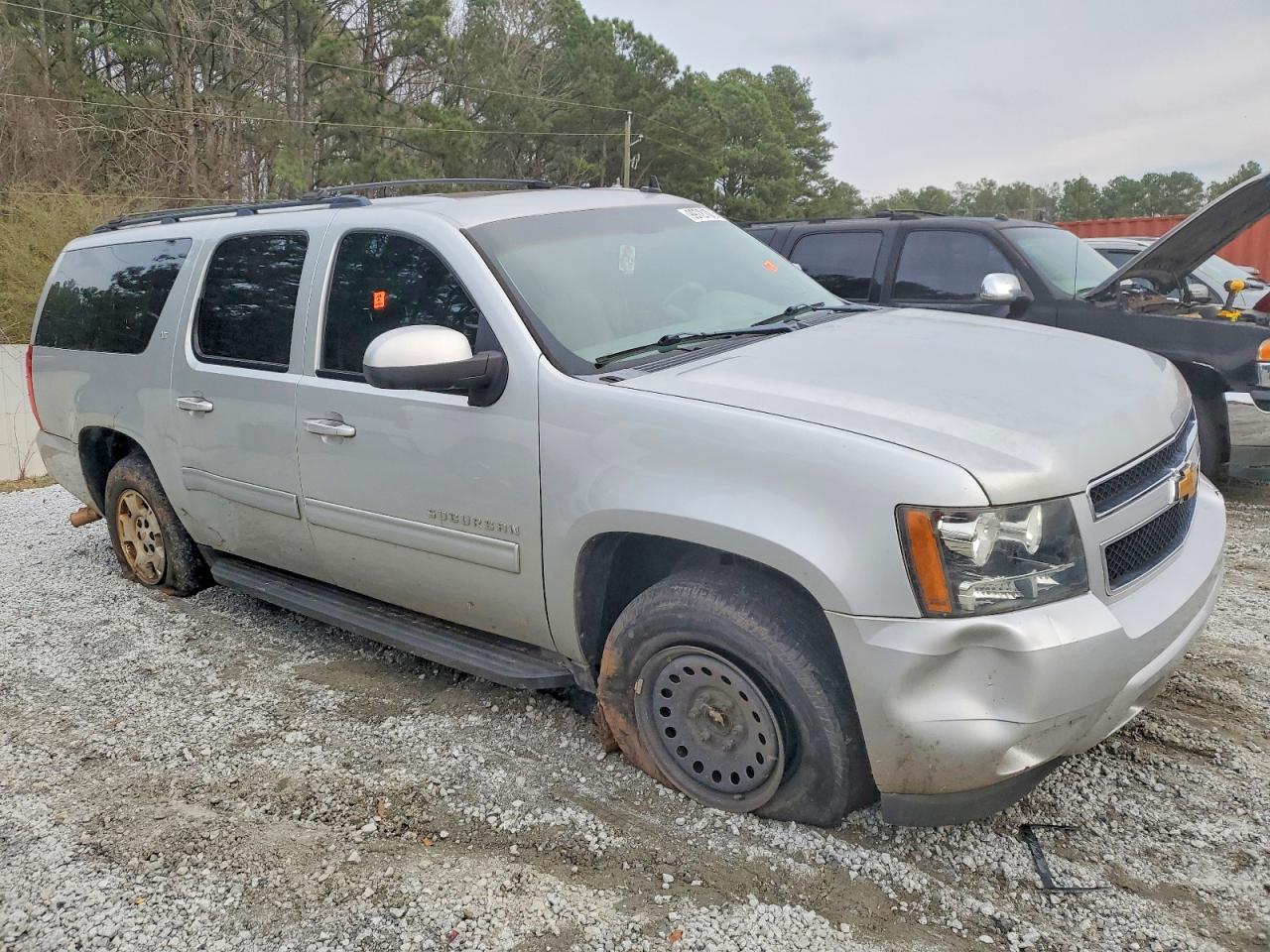 2012 CHEVROLET SUBURBAN C1500 LT photo 4