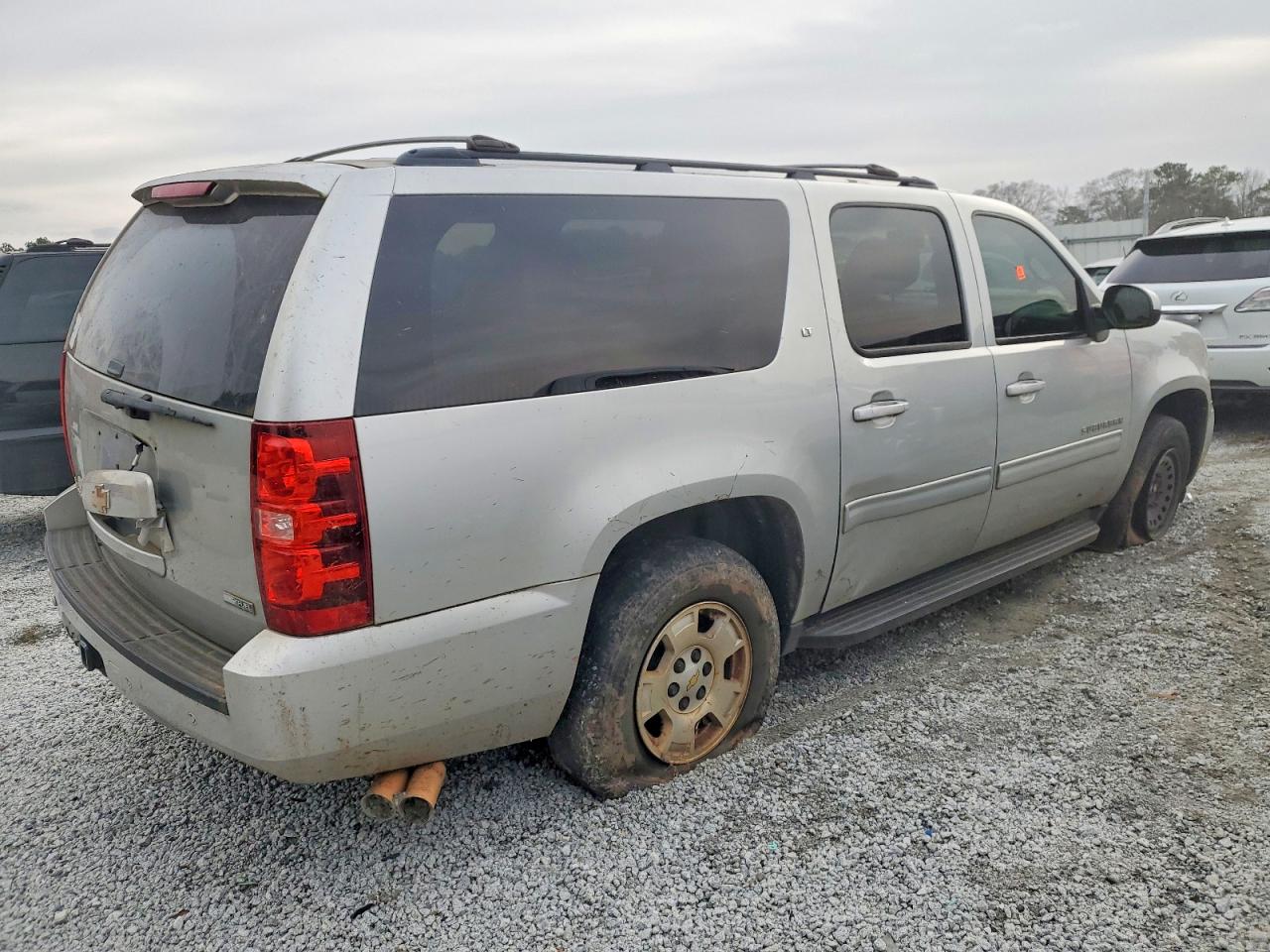 2012 CHEVROLET SUBURBAN C1500 LT photo 3