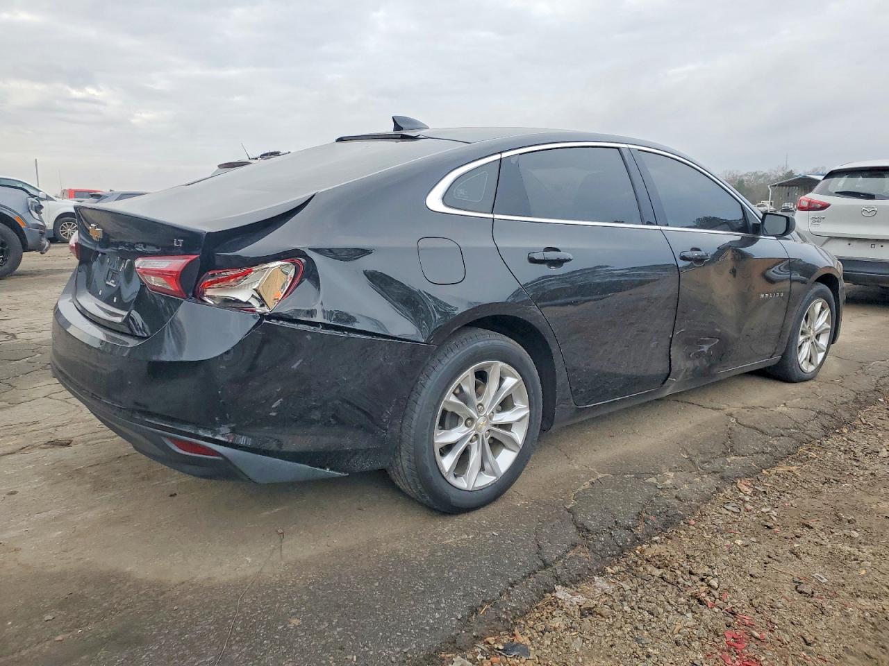 2021 CHEVROLET MALIBU LT photo 3