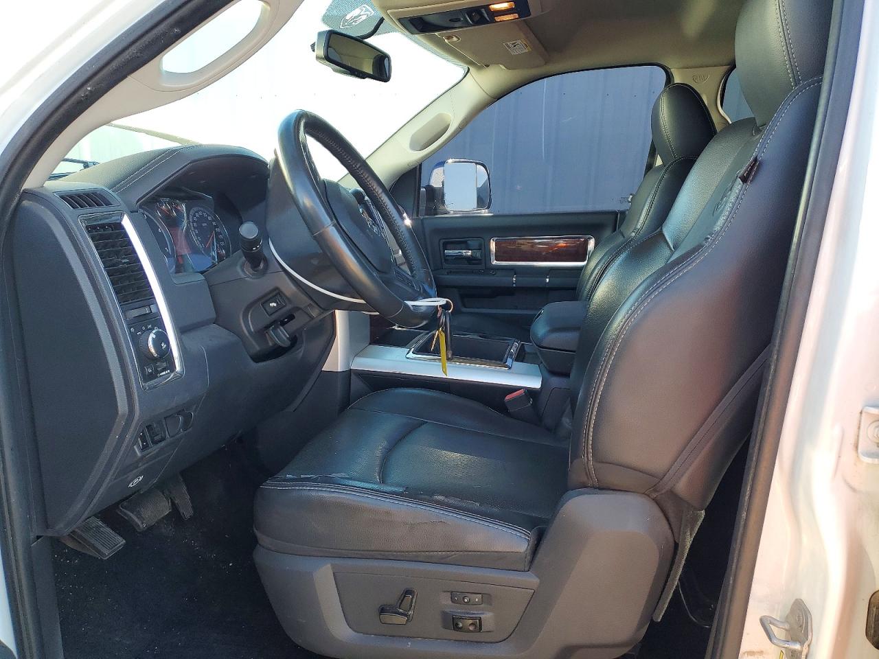 2012 DODGE RAM 3500 LARAMIE photo 7