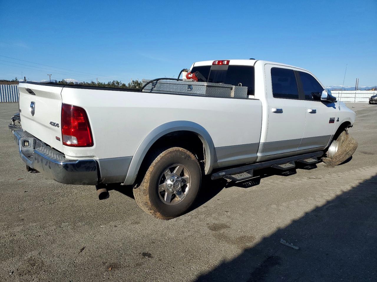 2012 DODGE RAM 3500 LARAMIE photo 3