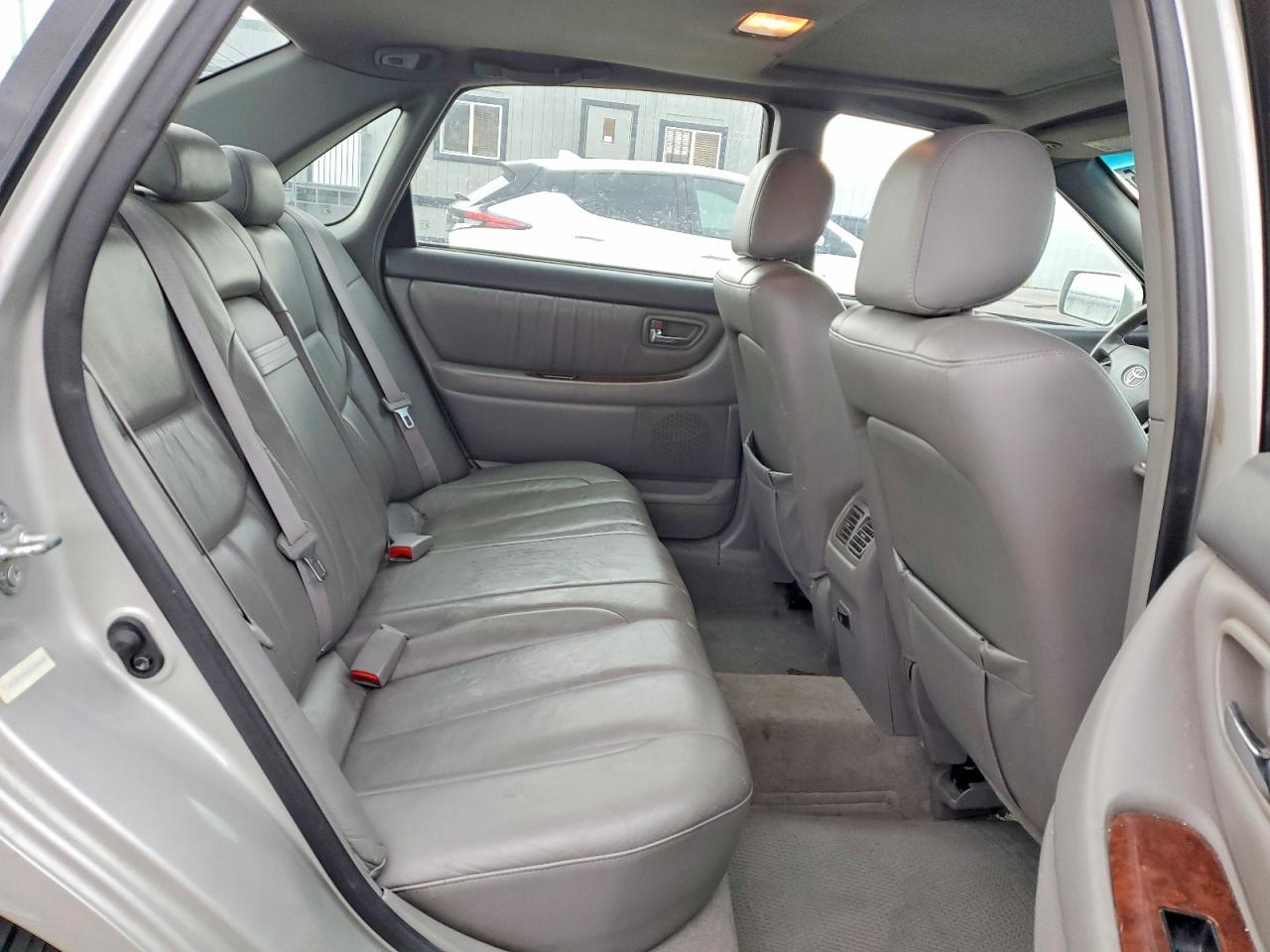 2002 TOYOTA AVALON XL photo 10