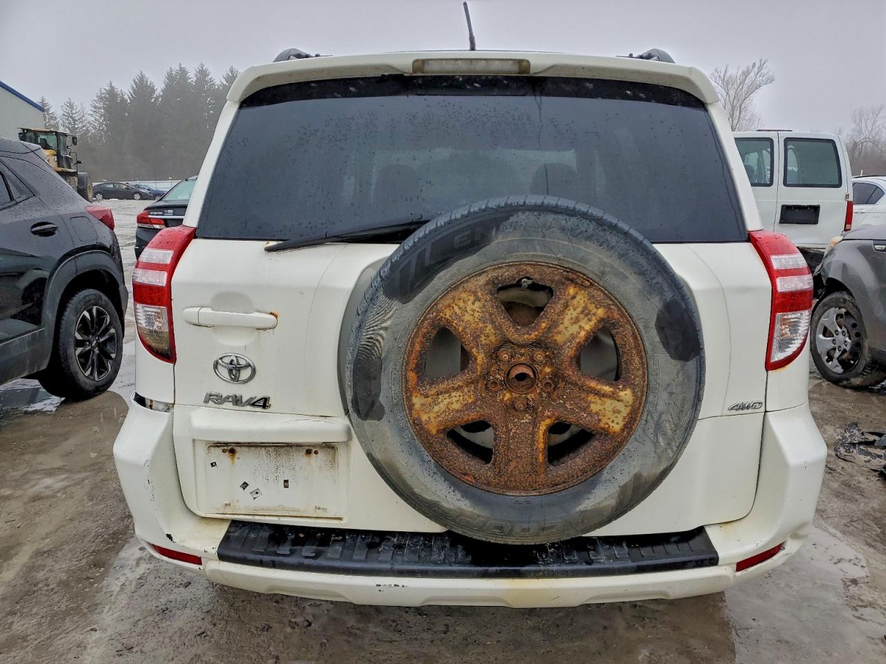 2011 TOYOTA RAV4 photo 6
