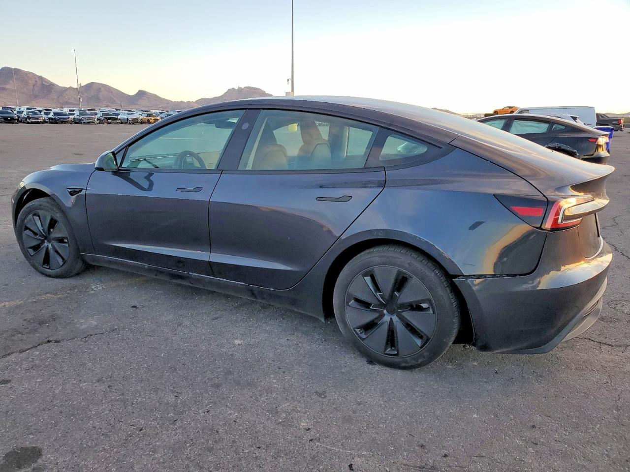 2024 TESLA MODEL 3 photo 2