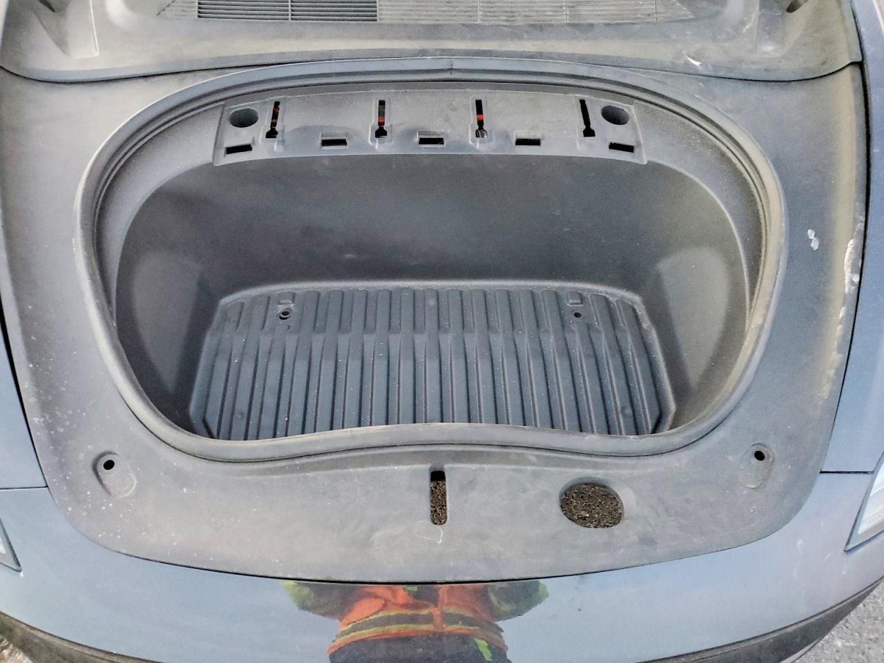 2024 TESLA MODEL 3 photo 11