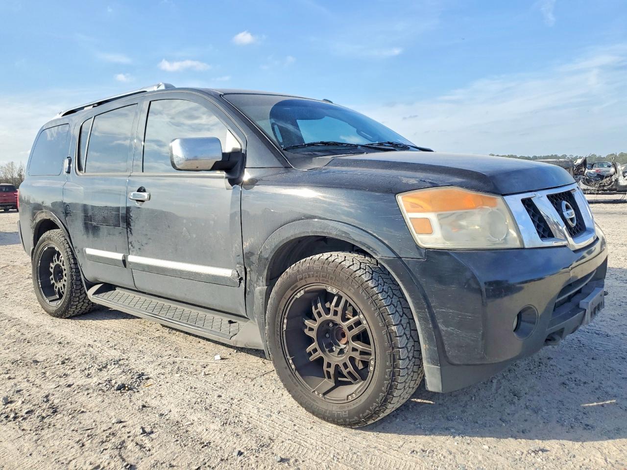2013 NISSAN ARMADA SV photo 4