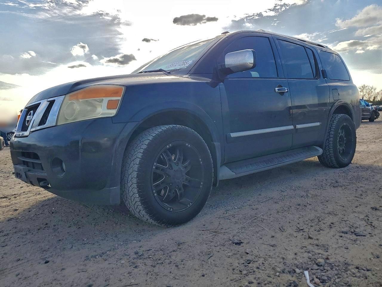 2013 NISSAN ARMADA