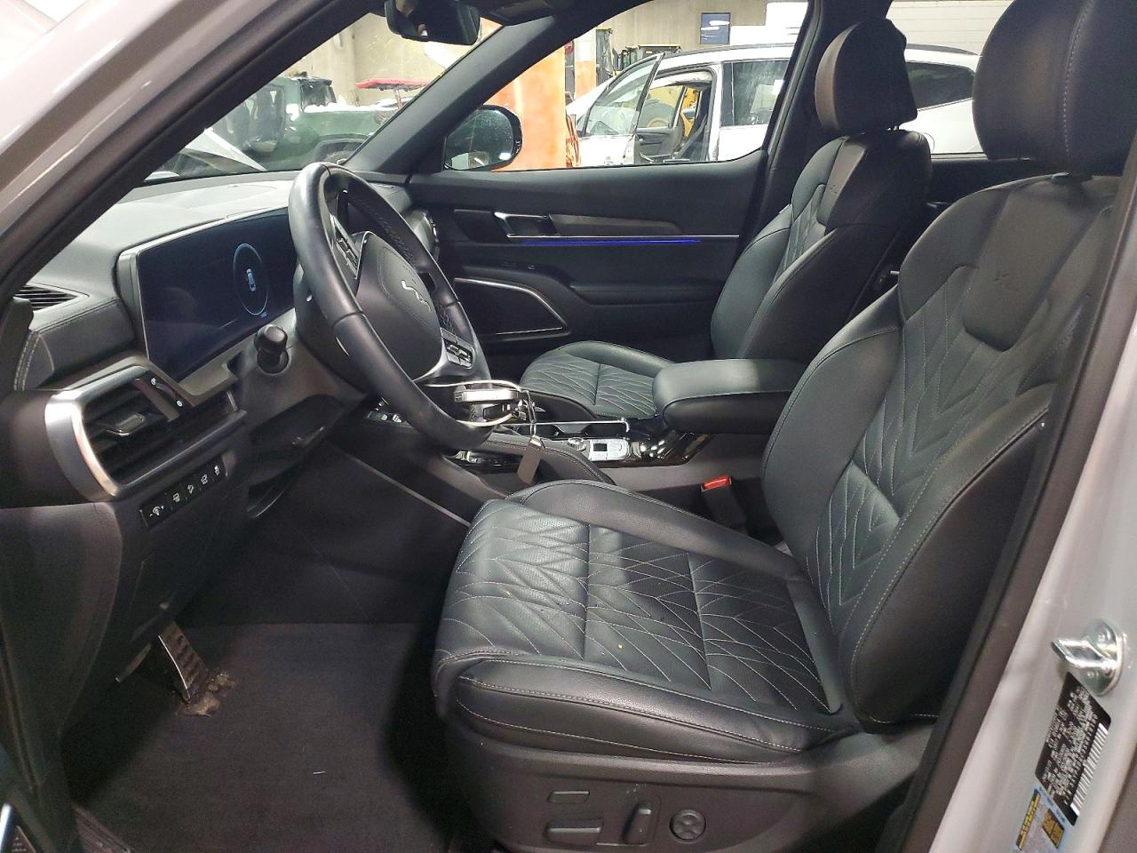 2025 KIA TELLURIDE SX photo 7