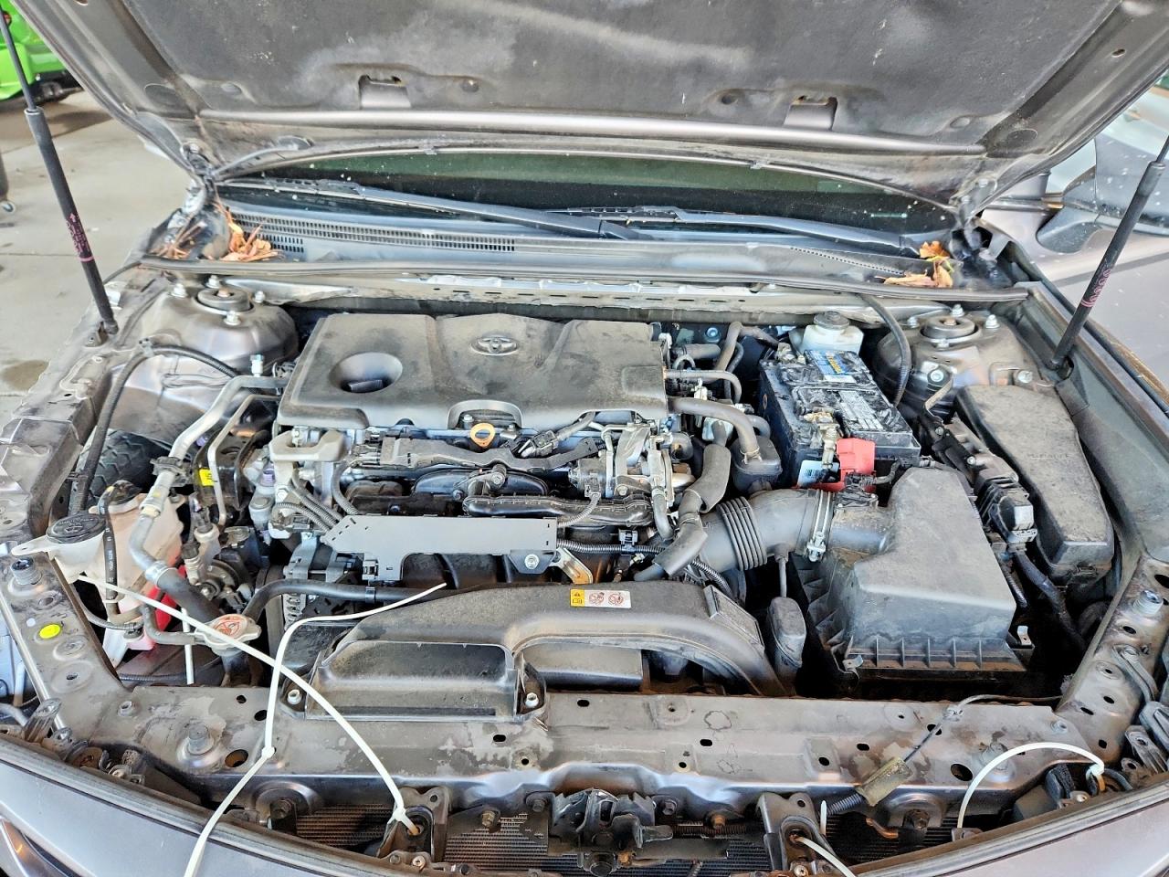 2020 TOYOTA CAMRY SE photo 11