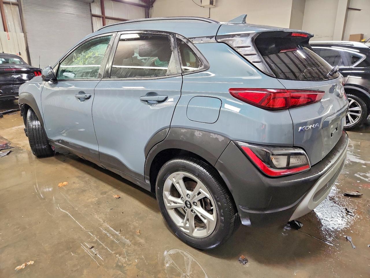 2022 HYUNDAI KONA SEL photo 2
