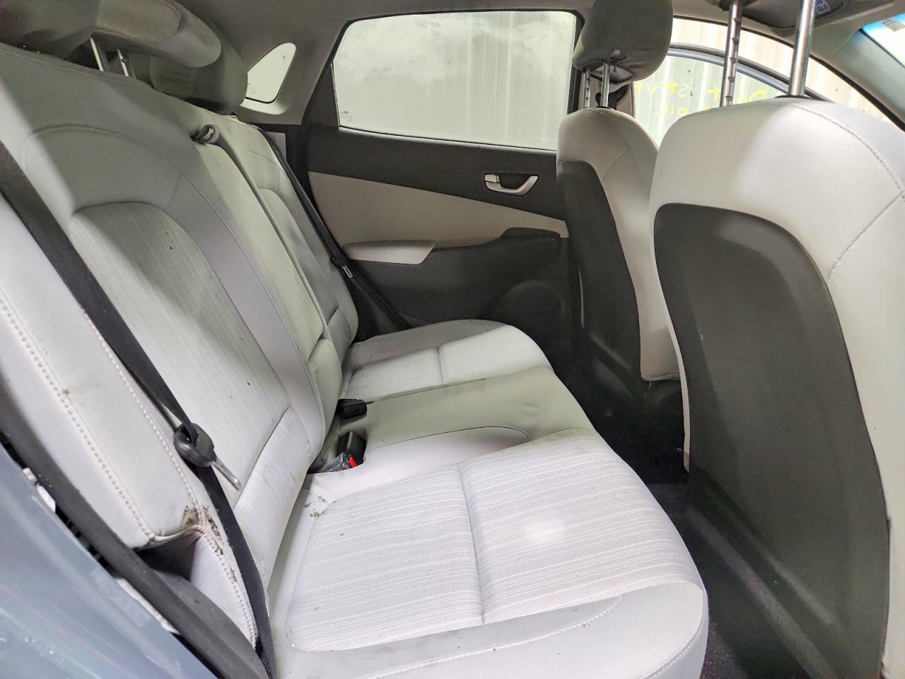 2022 HYUNDAI KONA SEL photo 10