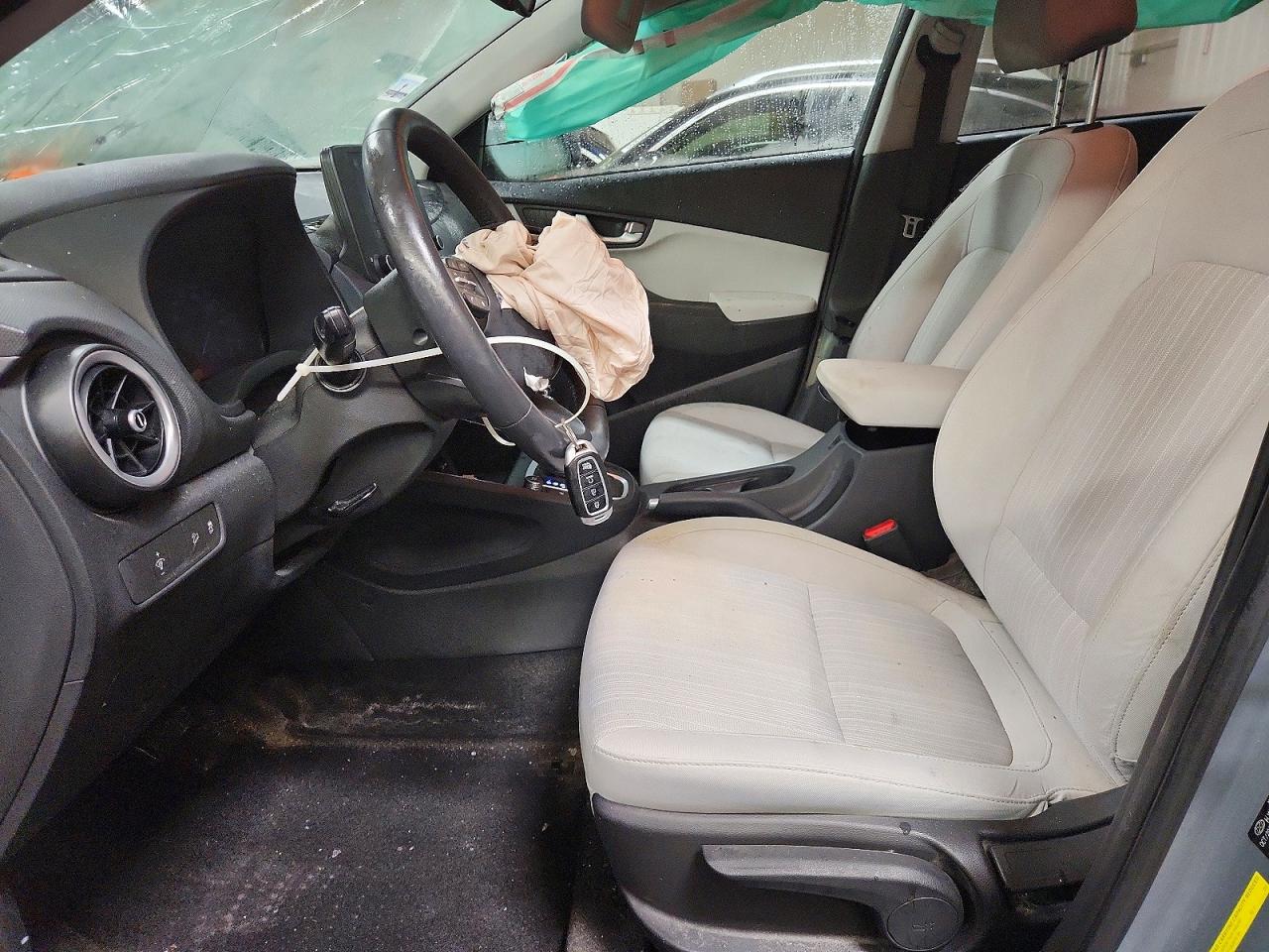 2022 HYUNDAI KONA SEL photo 7