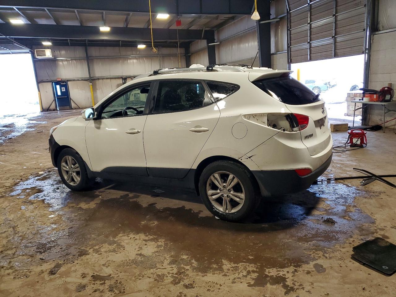 2013 HYUNDAI TUCSON GLS photo 2