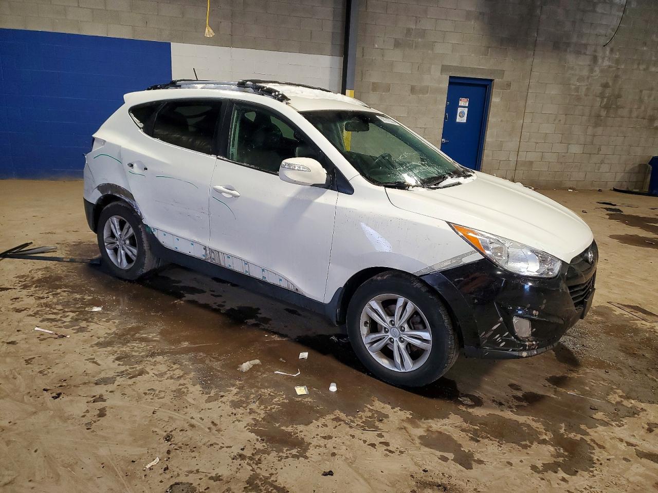 2013 HYUNDAI TUCSON GLS photo 4
