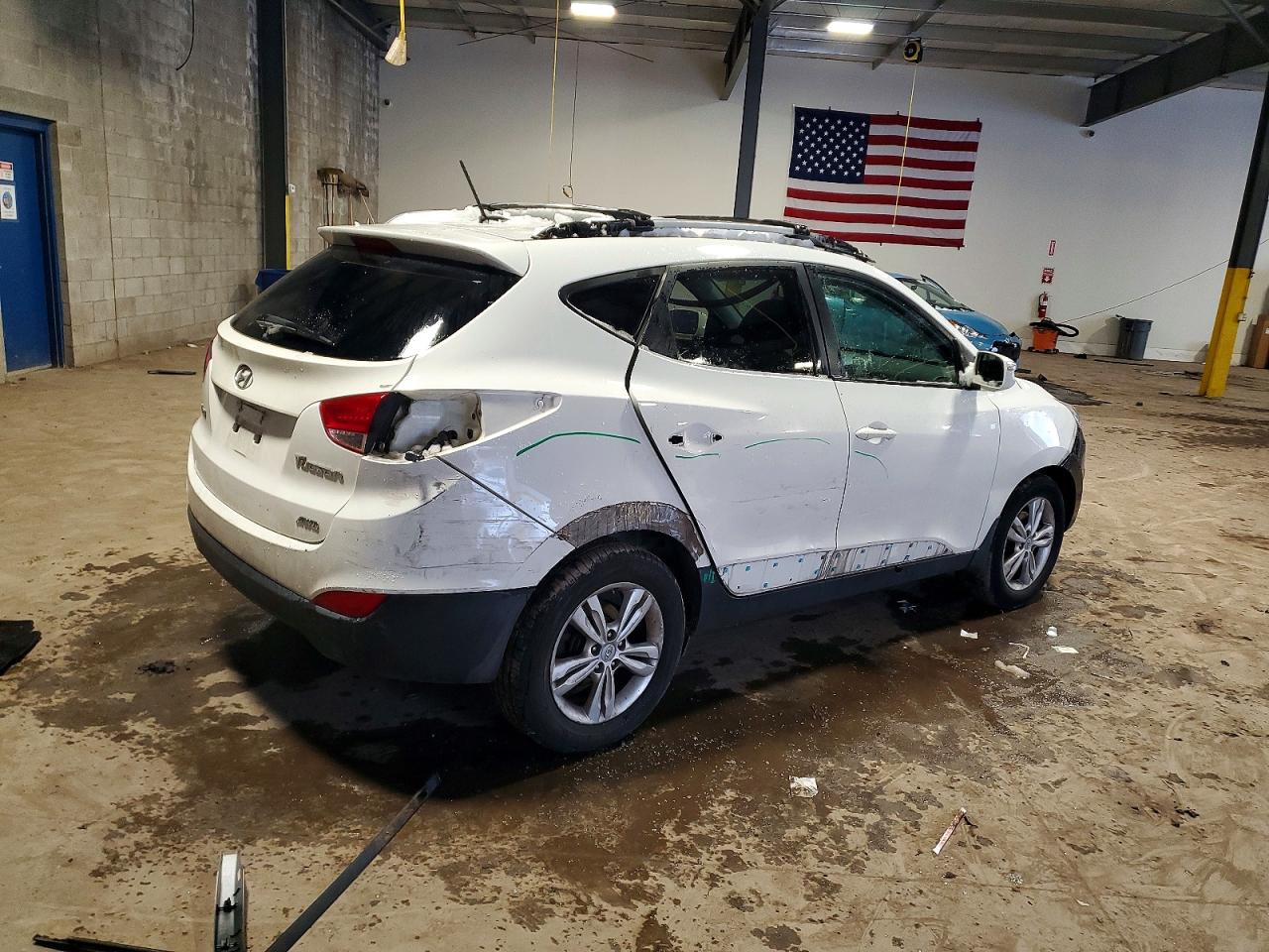 2013 HYUNDAI TUCSON GLS photo 3