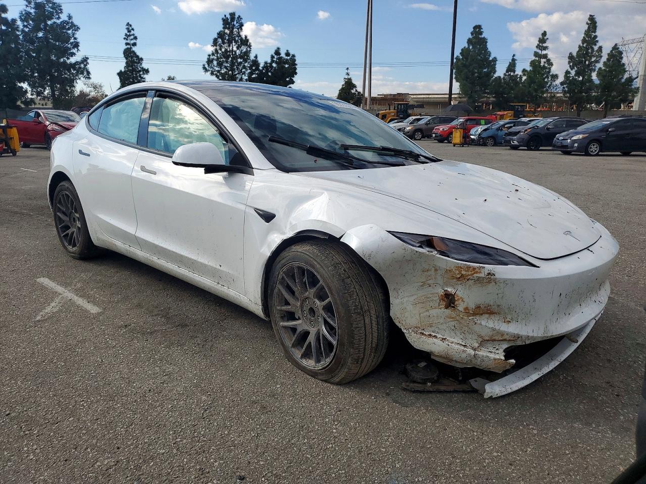 2024 TESLA MODEL 3 photo 4
