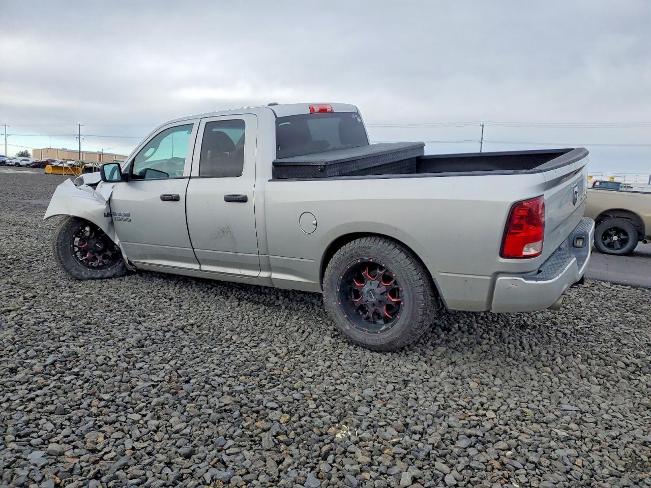 2013 RAM 1500 ST photo 2