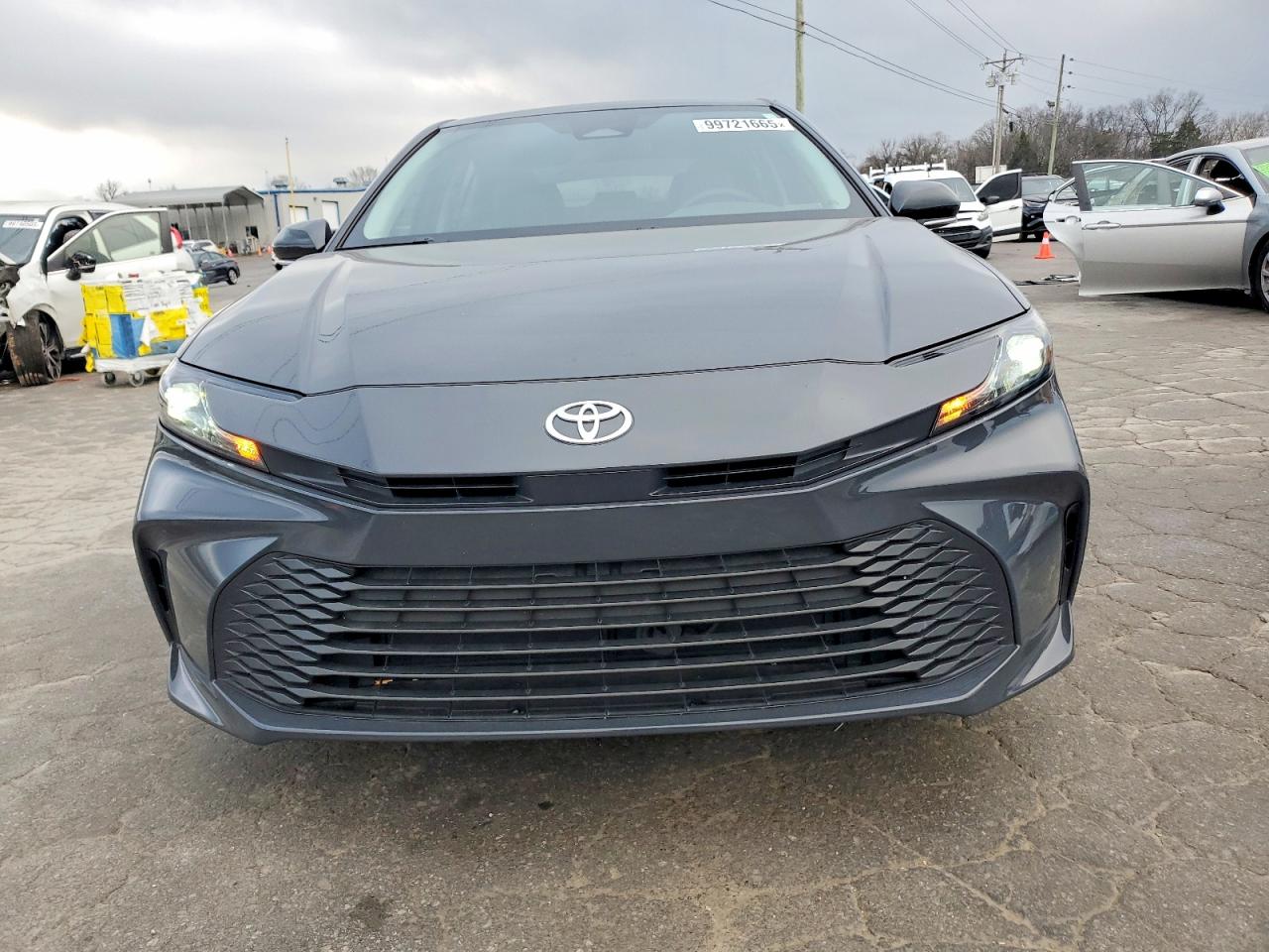 2025 TOYOTA CAMRY XSE photo 5