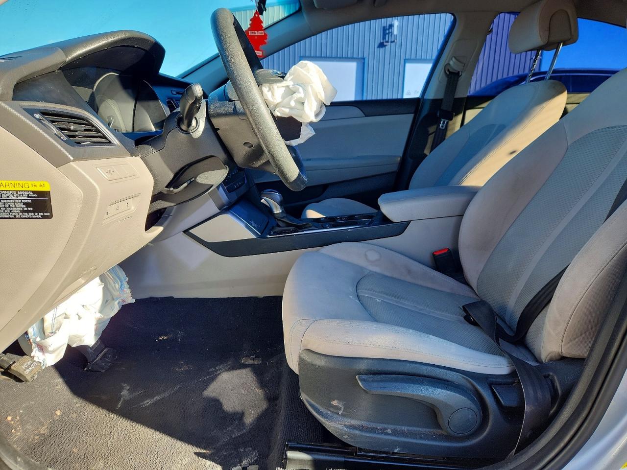 2017 HYUNDAI SONATA BASE photo 19