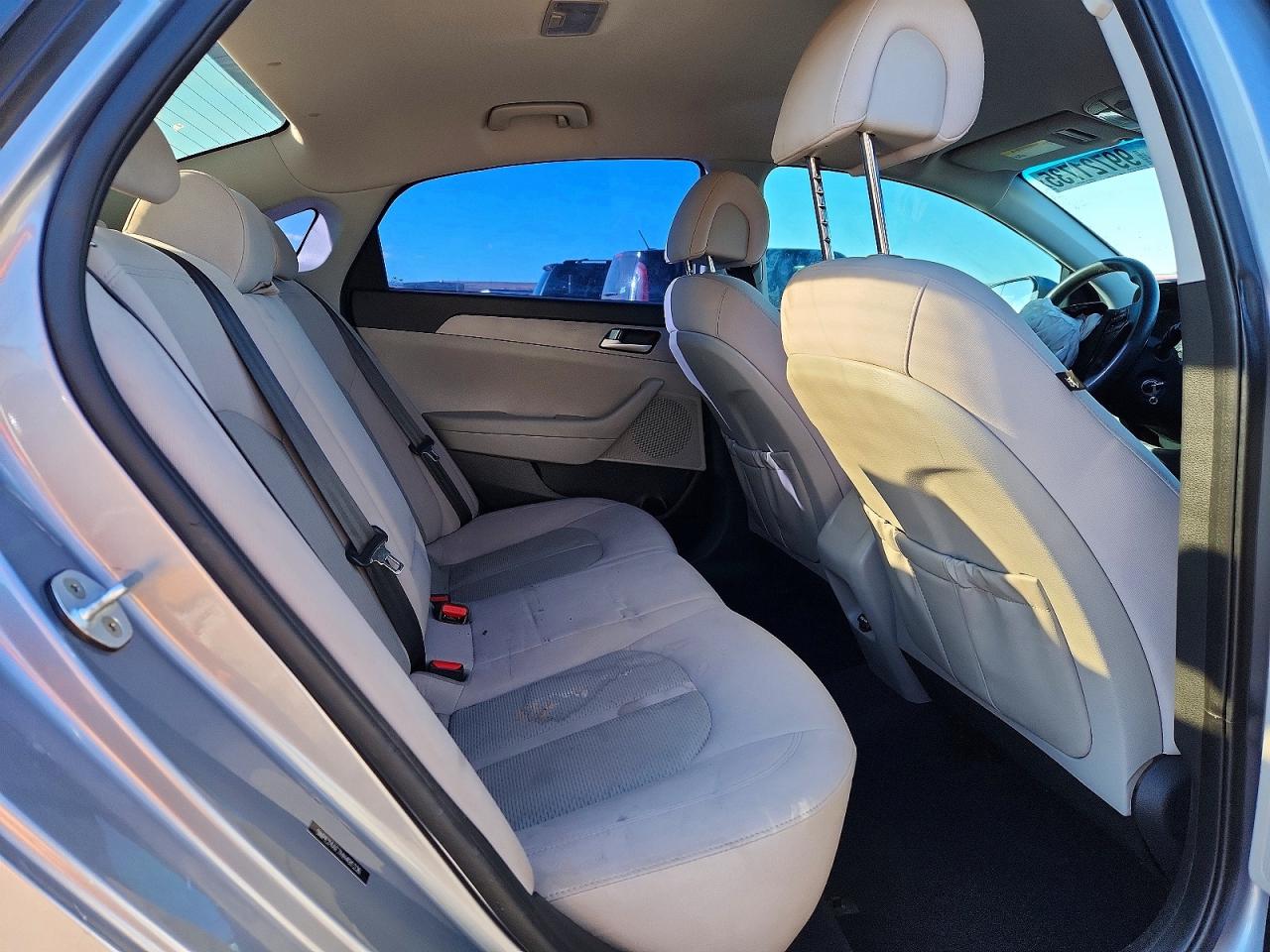 2017 HYUNDAI SONATA BASE photo 28