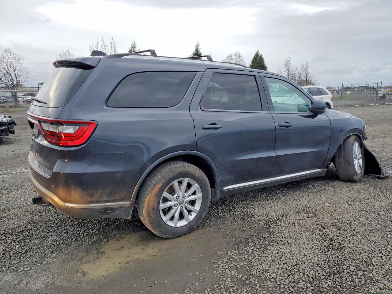 2015 DODGE DURANGO SXT photo 3
