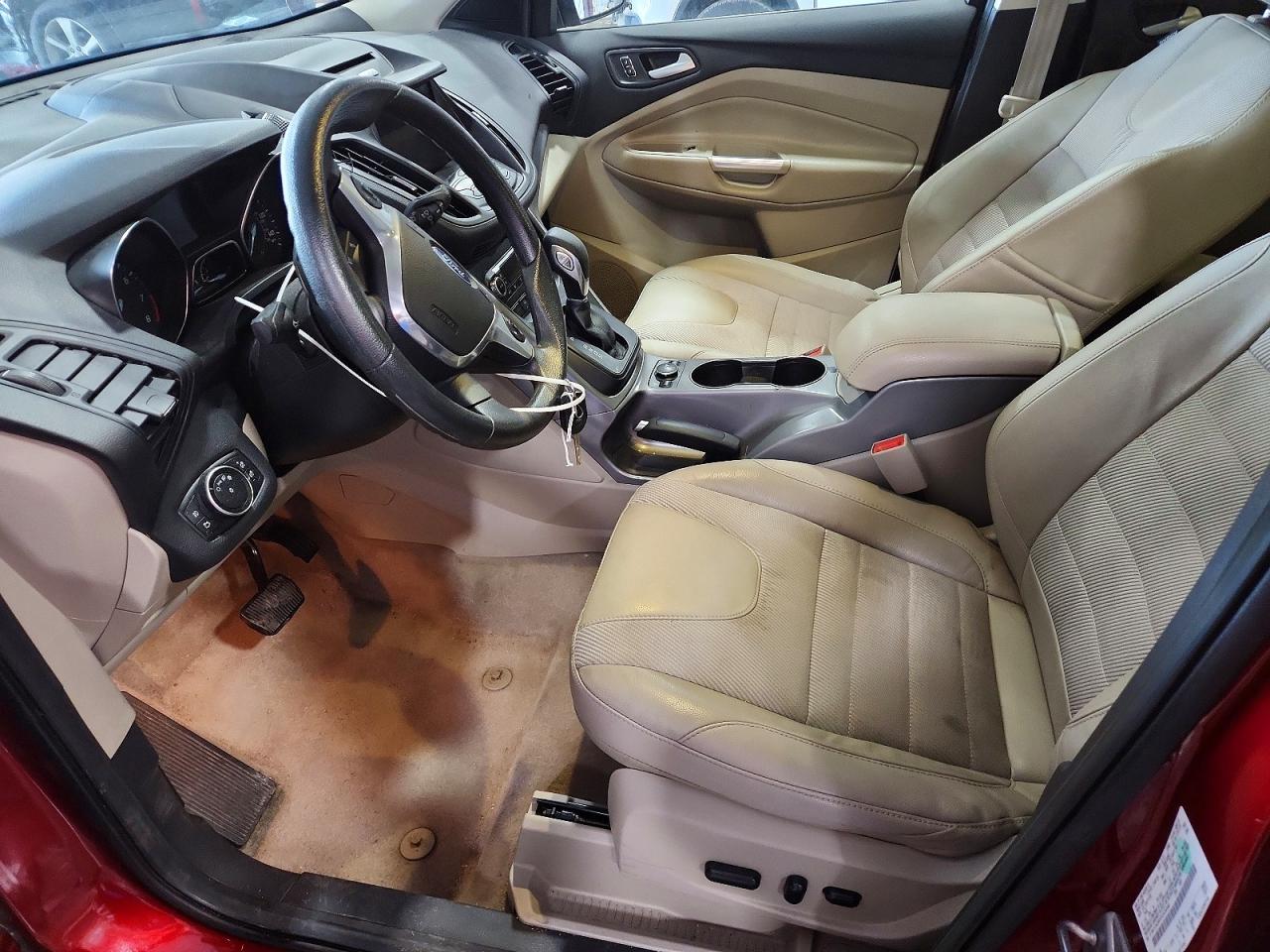 2016 FORD ESCAPE SE photo 7