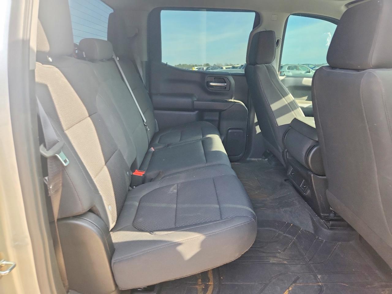2021 CHEVROLET SILVERADO C1500 CUSTOM photo 10