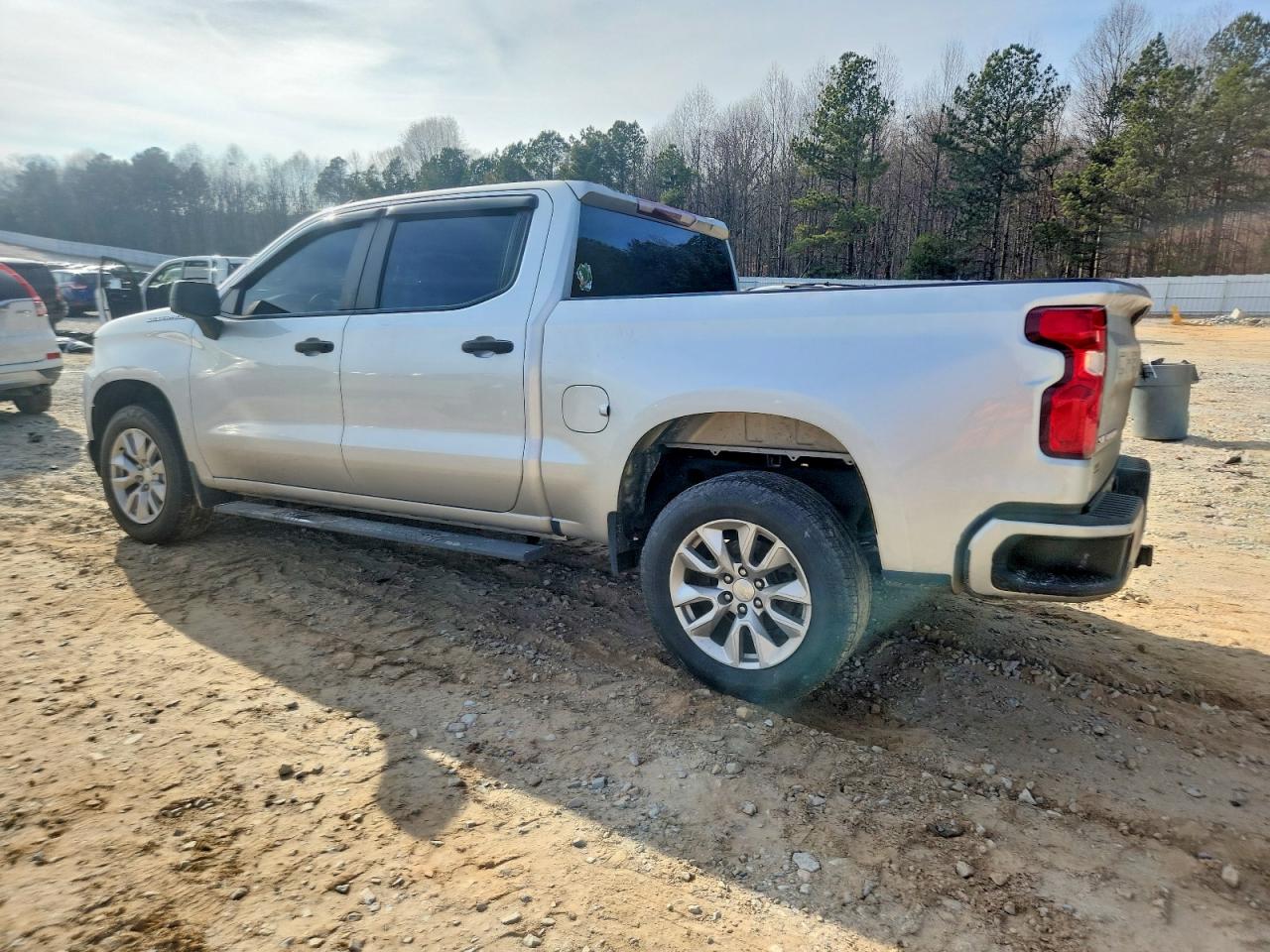 2021 CHEVROLET SILVERADO C1500 CUSTOM photo 2