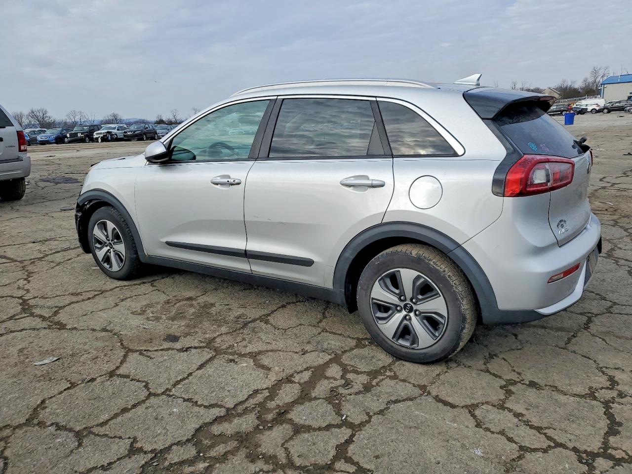 2018 KIA NIRO FE photo 2