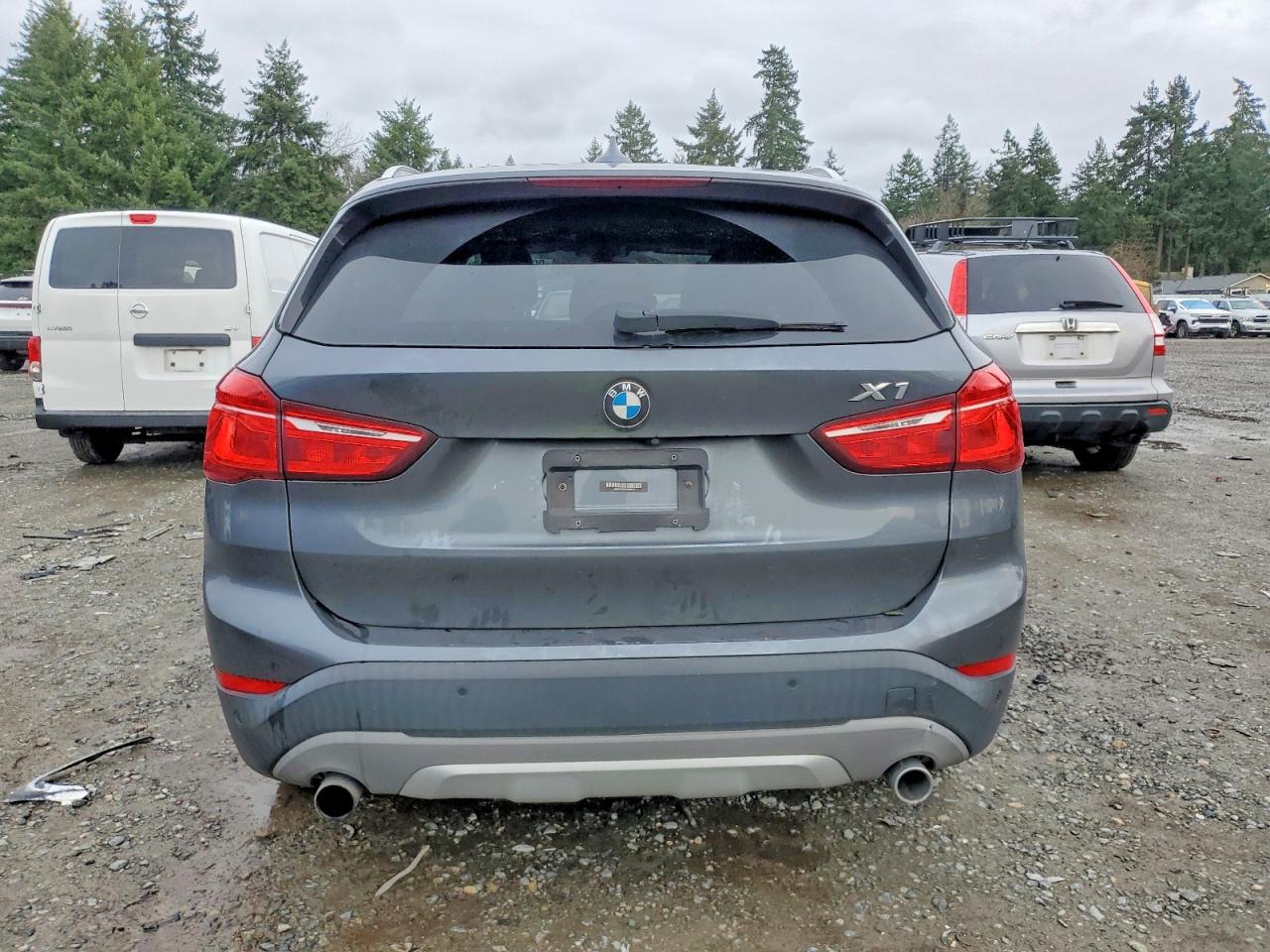 2016 BMW X1 XDRIVE28I photo 6