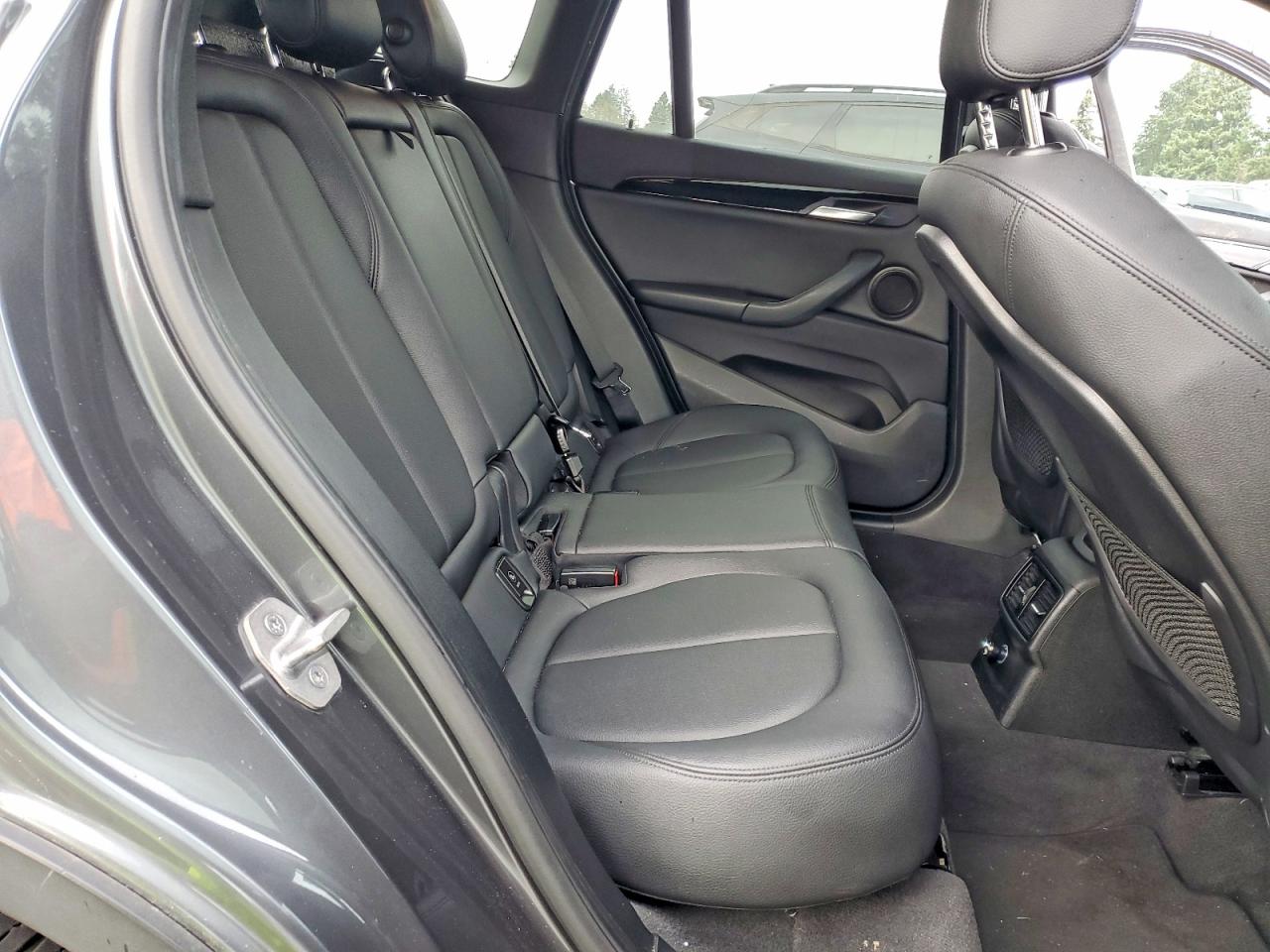 2016 BMW X1 XDRIVE28I photo 11