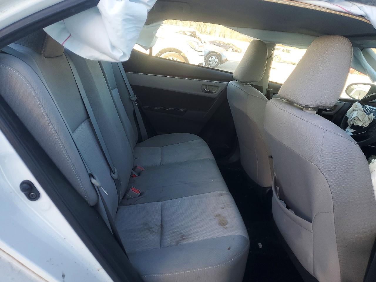 2014 TOYOTA COROLLA L photo 10