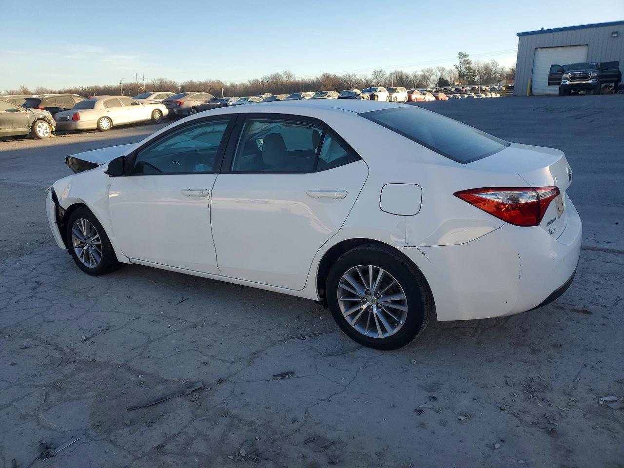 2014 TOYOTA COROLLA L photo 2