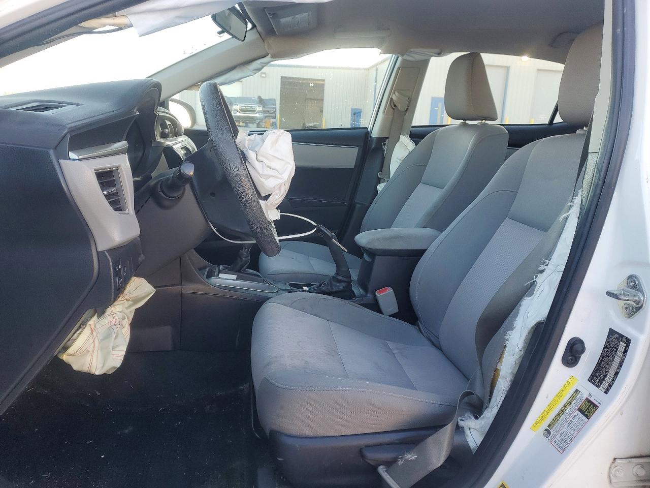2014 TOYOTA COROLLA L photo 7