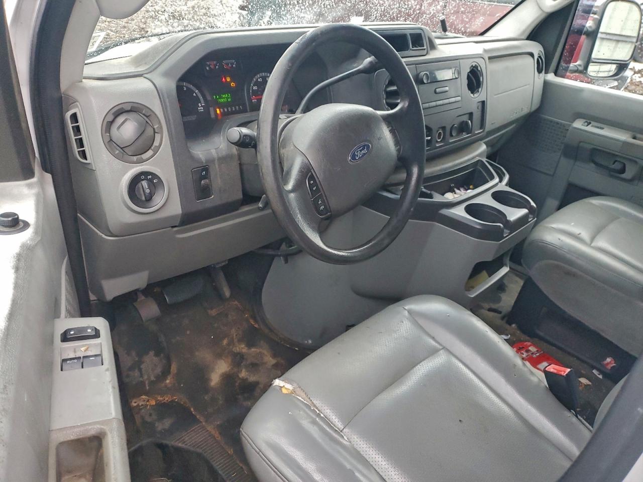 2010 FORD ECONOLINE E350 SUPER DUTY VAN photo 8
