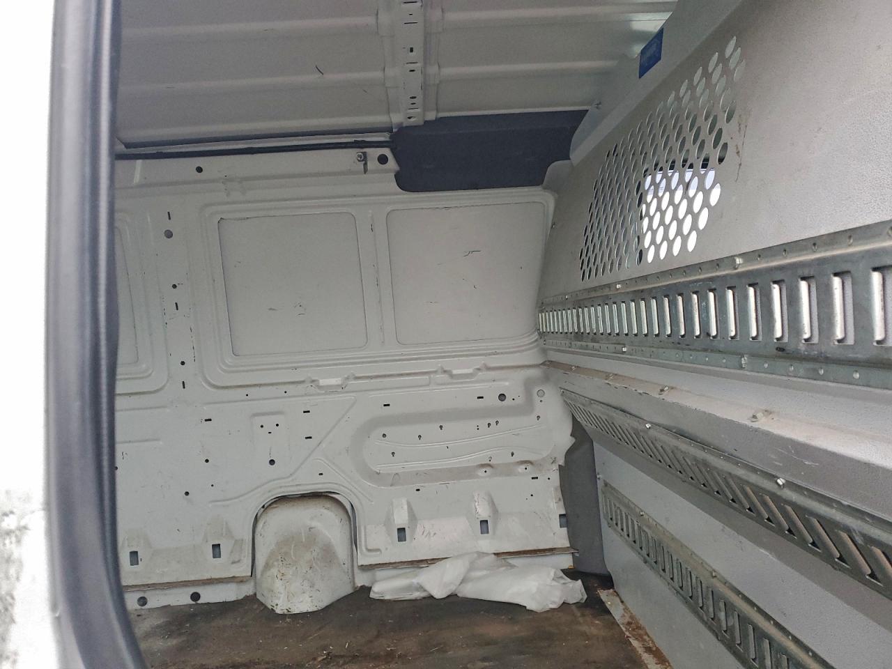 2010 FORD ECONOLINE E350 SUPER DUTY VAN photo 11